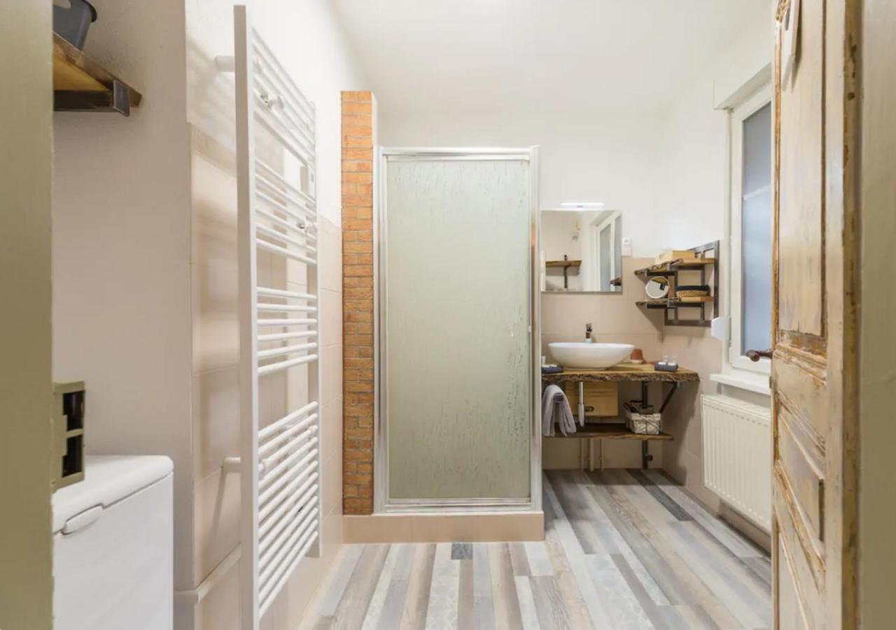 Colmar Appt familial à 3 min du centre - parking gratuit - Une chambre et 5 pers Exterior foto